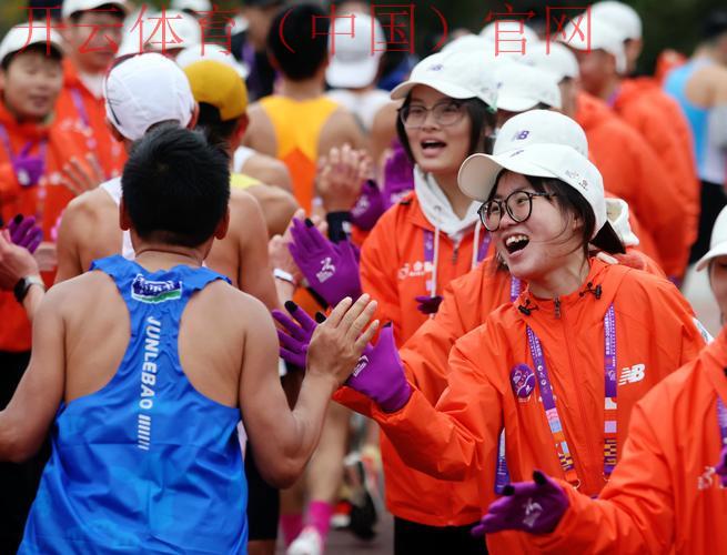 开云体育首页，独家赛事幕后故事揭秘